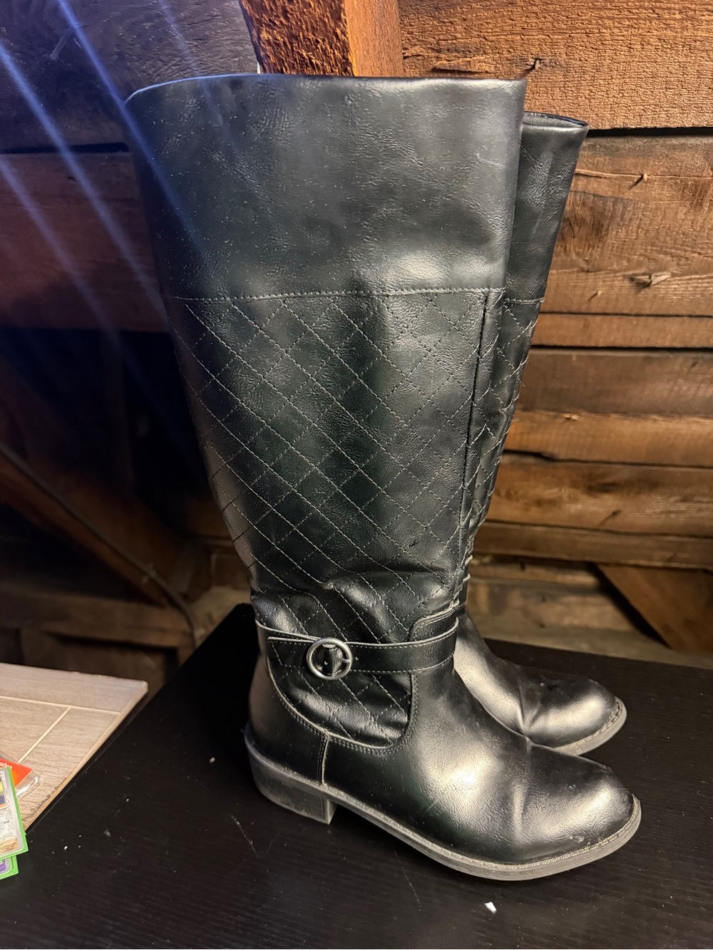 Quilted Black Knee-High Heeled Boots with Decorative Buckle